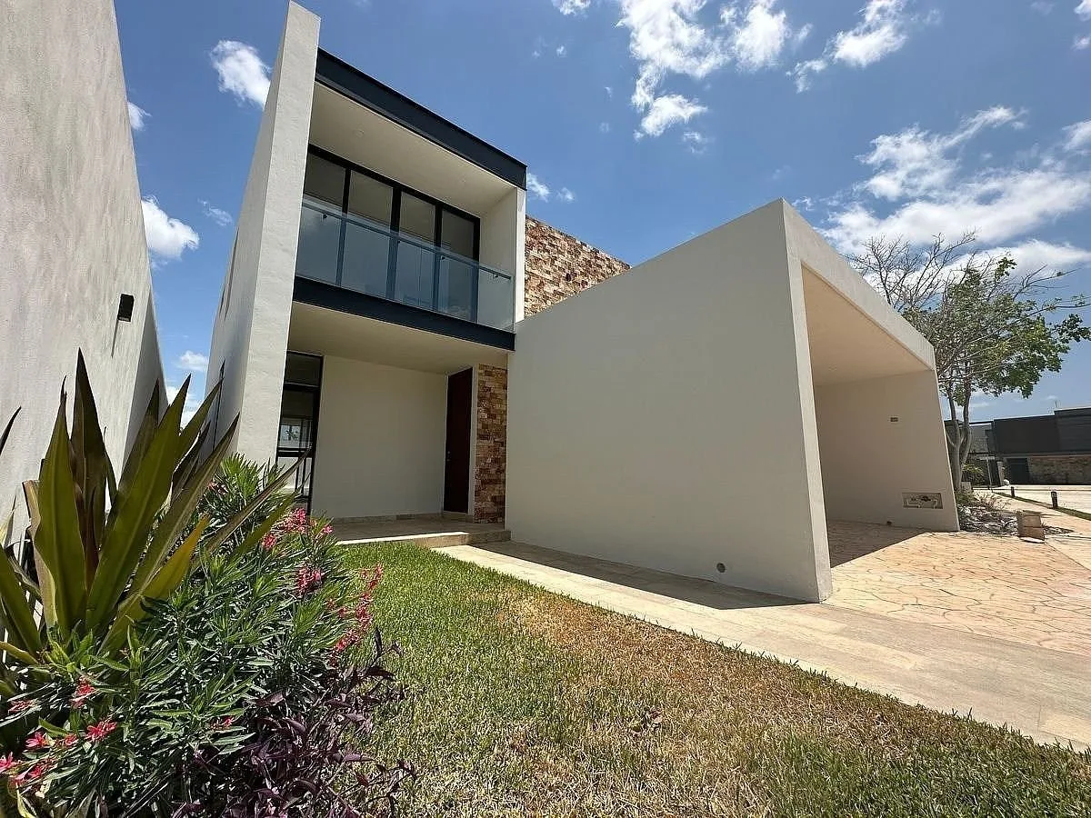 Residencia en Venta en Privada Varena