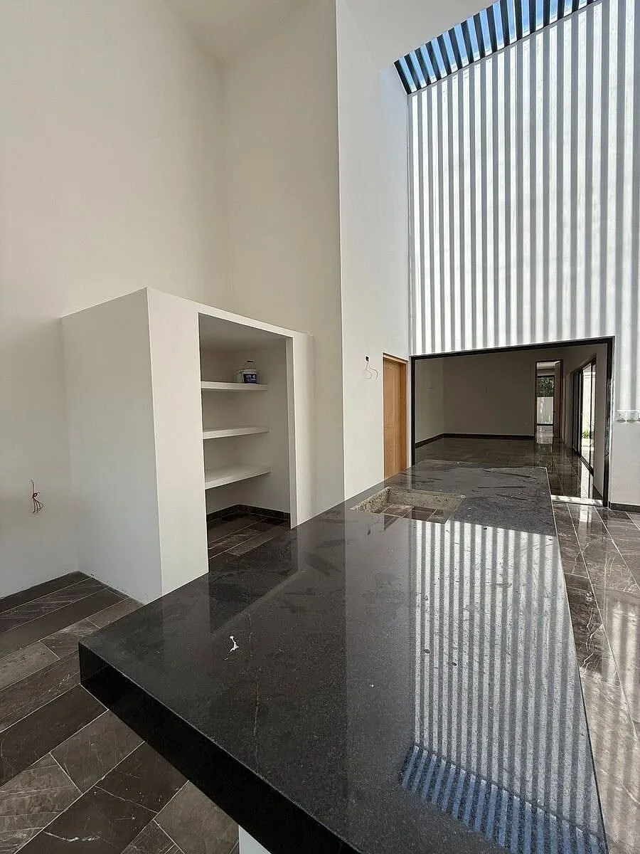Casa en venta de una sola planta en Yucatán Country Club