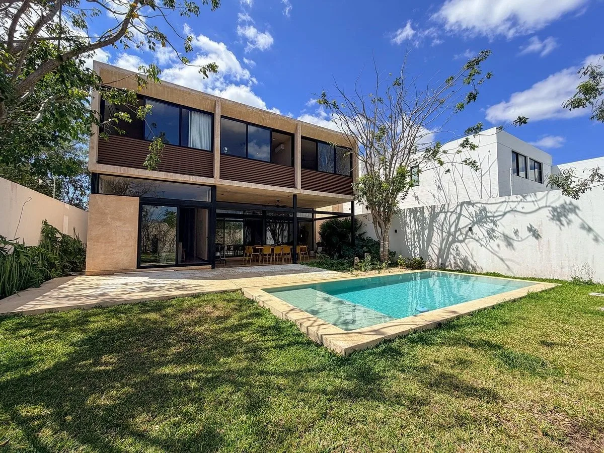 CASA EN VENTA DE 3 HABITACIONES CON ESTILO ÚNICO, ENTREGA INMEDIATA