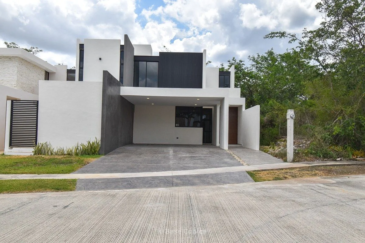 Venta de casa con 4 habitaciones en Privada Parque Natura