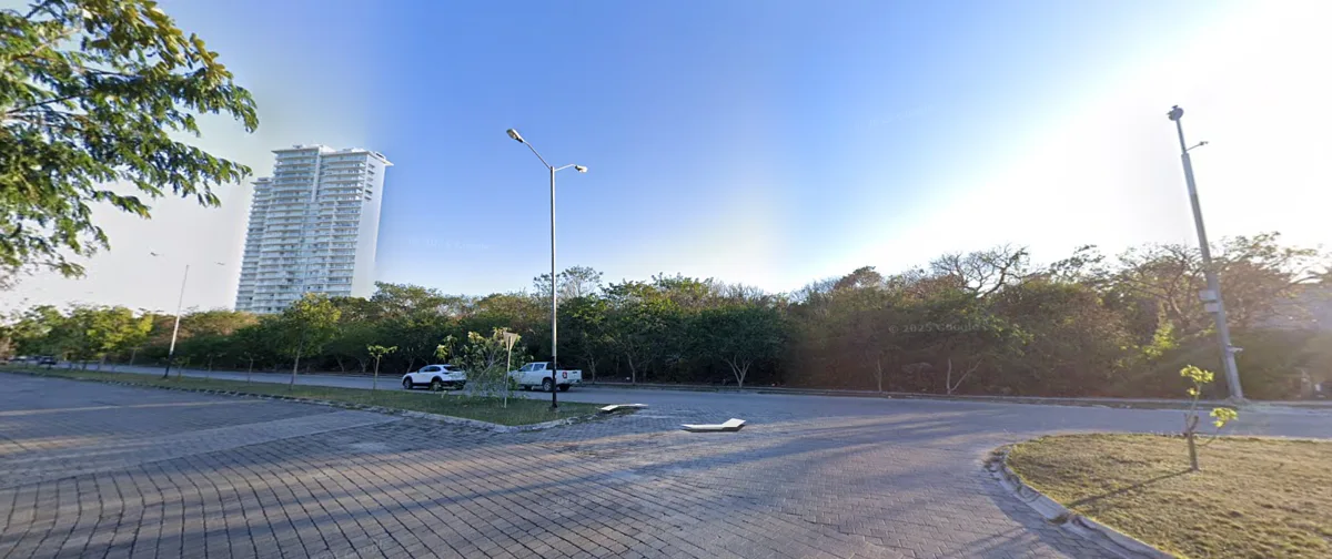 Terreno Premium para Desarrollo de Usos Mixtos en Altabrisa, Mérida