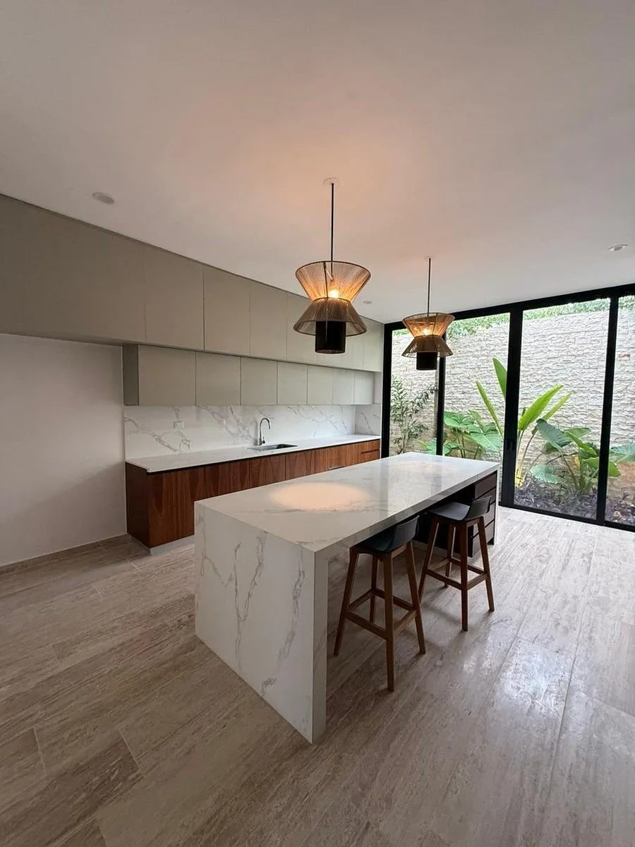 Venta de casa en Xcanatún, Mérida con amenidades de 597 m2