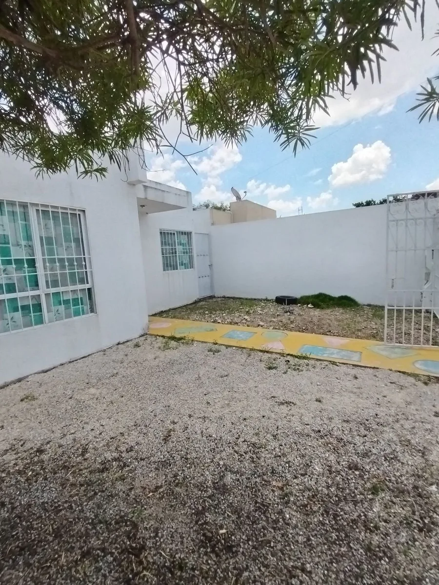 Casa en esquina en renta o venta en Caucel