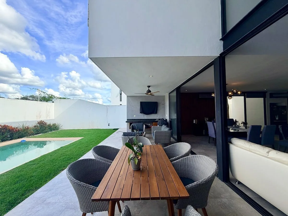 CASA EN VENTA EN PRIVADA PARQUE NATURA