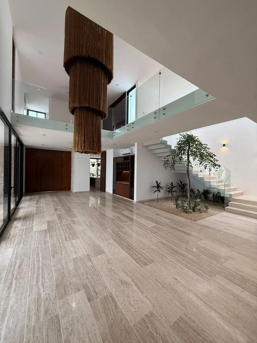 Venta de casa en Xcanatún, Mérida con amenidades de 597 m2