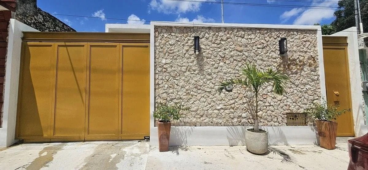 Venta de Casa Remodelada en el Centro de 3 Habitaciones con terraza espectacular