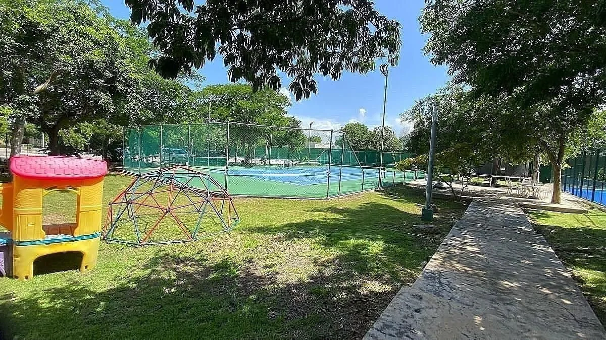 Venta de Lote Residencial en privada con amenidades de431 m2
