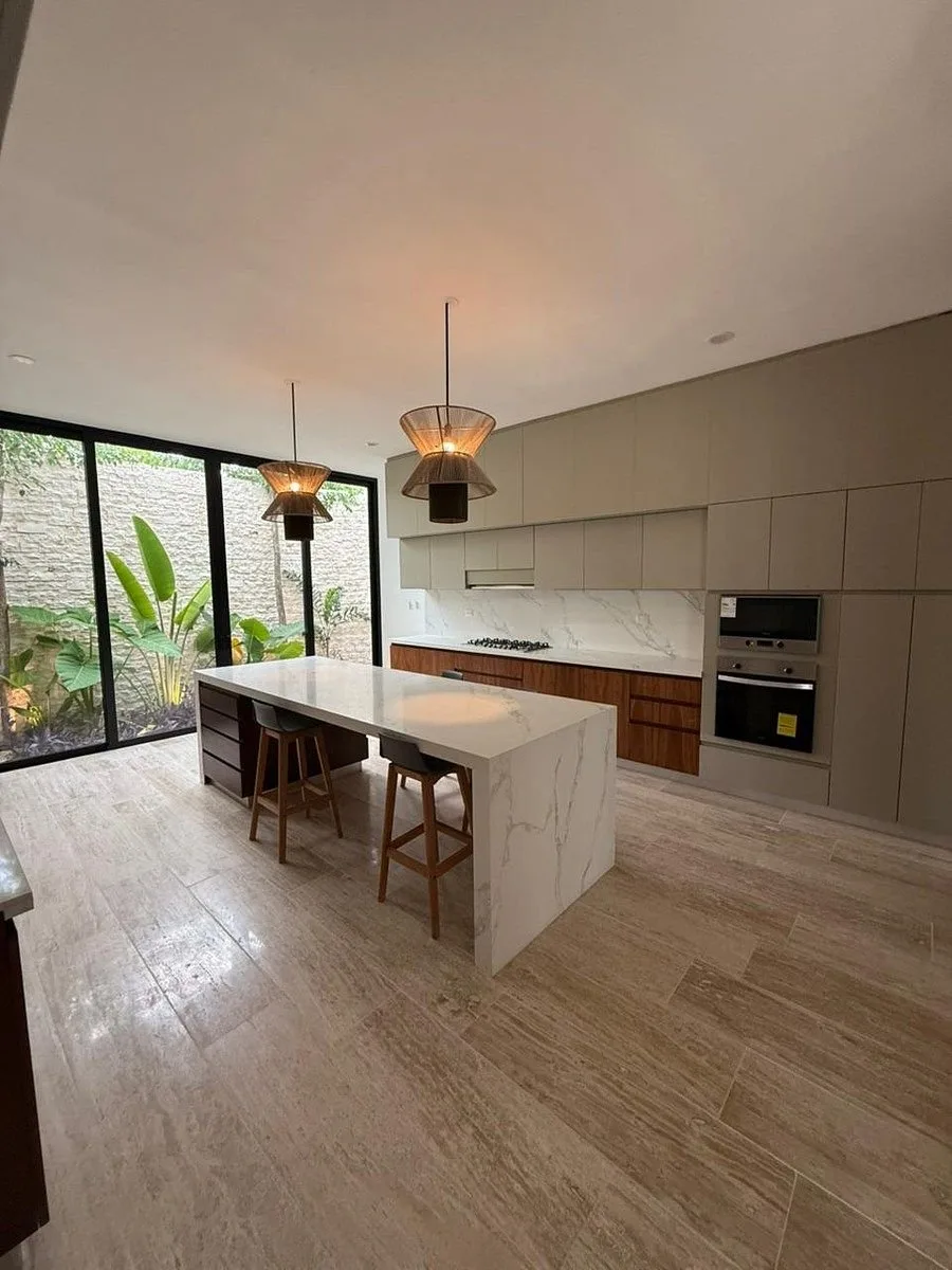 Venta de casa en Xcanatún, Mérida con amenidades de 597 m2