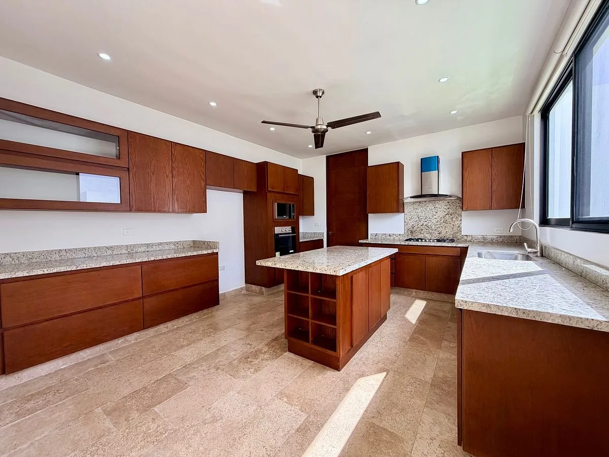 CASA EN VENTA EN PRIVADA SOLUNA