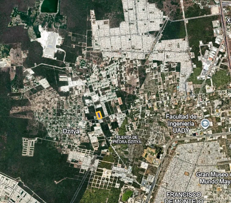Terreno en venta en Dzityá, Mérida, Yucatán | En esquina | Frente a crucero