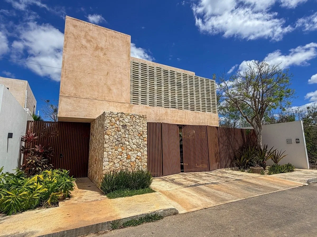 CASA EN VENTA DE 3 HABITACIONES CON ESTILO ÚNICO, ENTREGA INMEDIATA