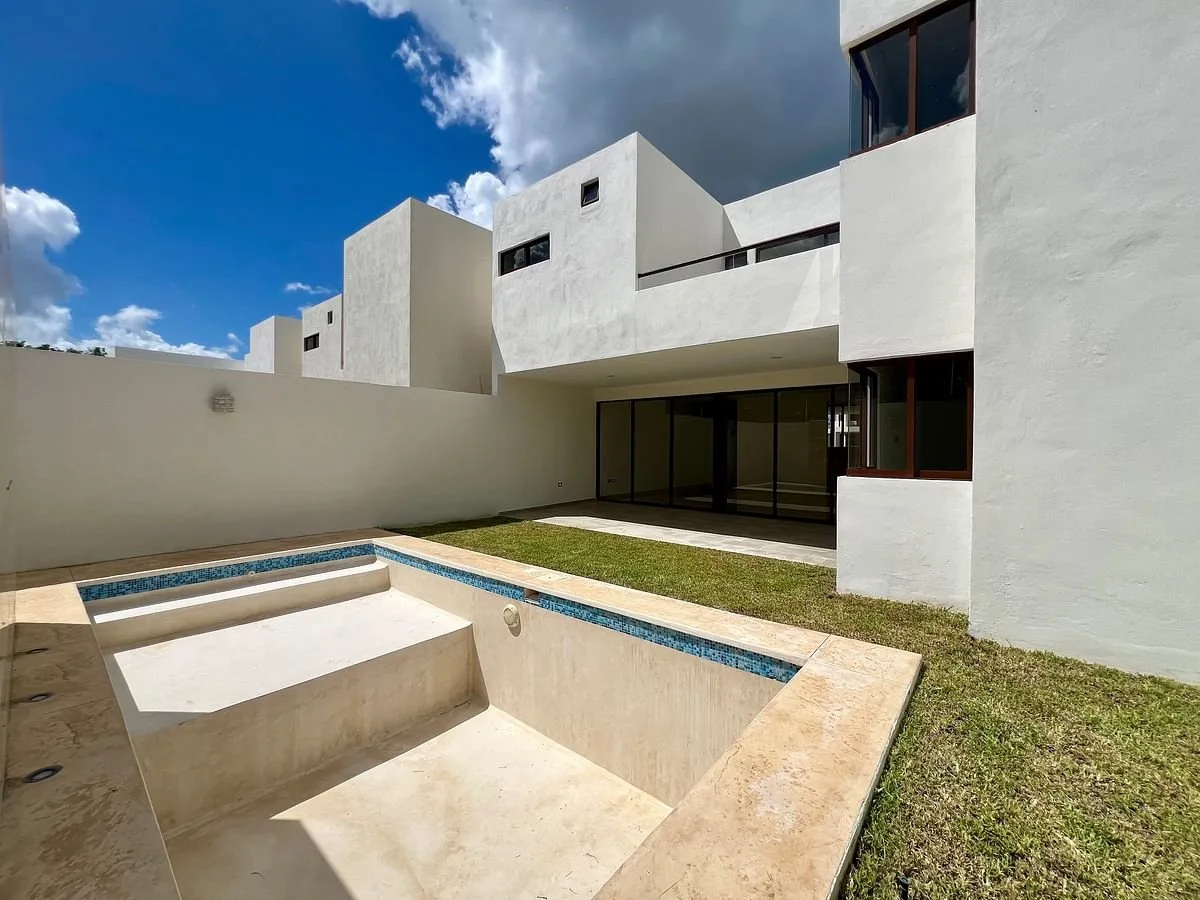 CASA EN VENTA EN ESQUINA EN PARQUE NATURA DE 4 HABITACIONES