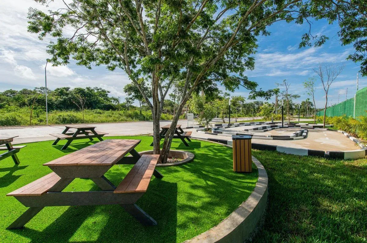 SE VENDE TERRENO RESIDENCIAL EN ZENDERA CONKAL YUCATAN