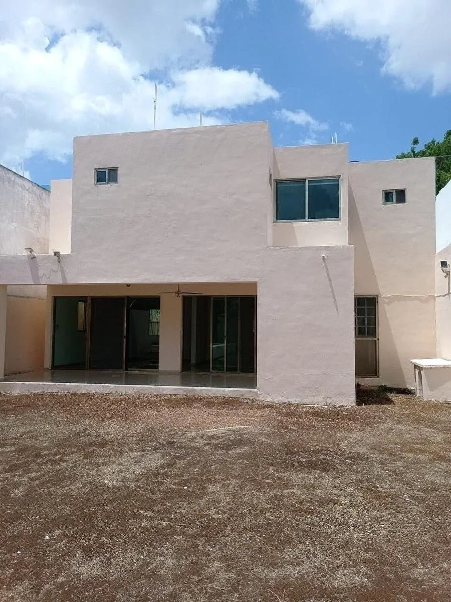 Casa en venta en Temozón Norte | 3 habitaciones | A pie de calle