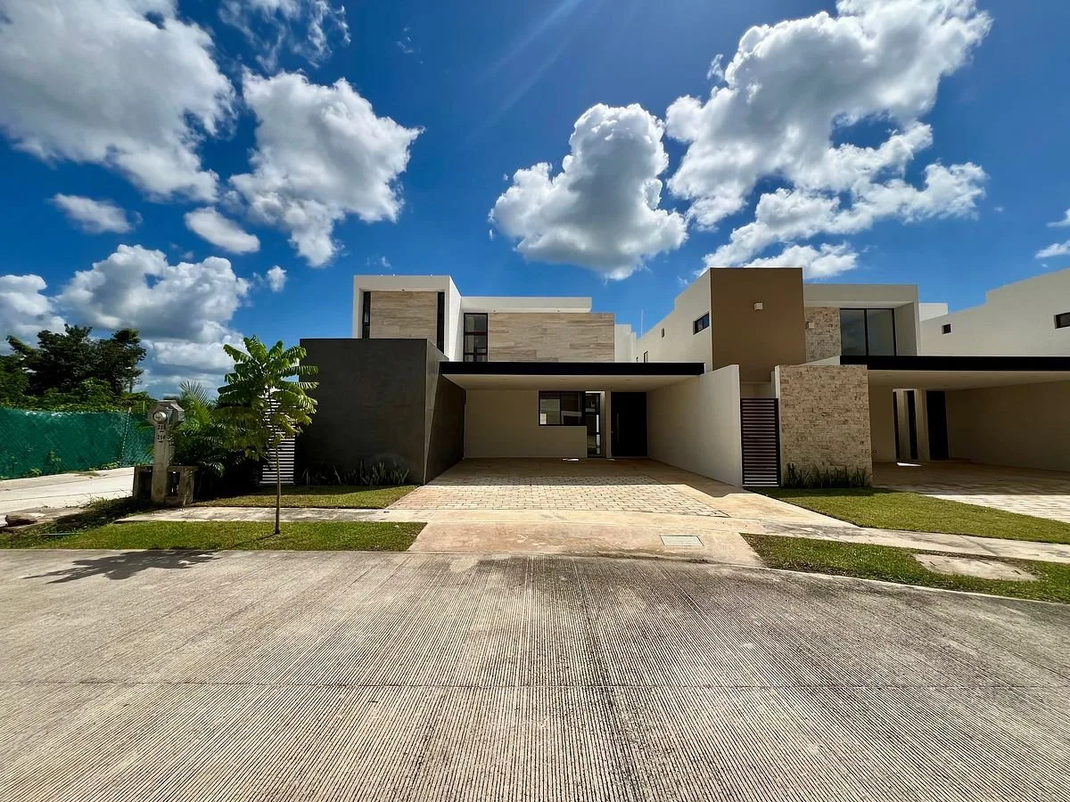 CASA EN VENTA EN ESQUINA EN PARQUE NATURA DE 4 HABITACIONES